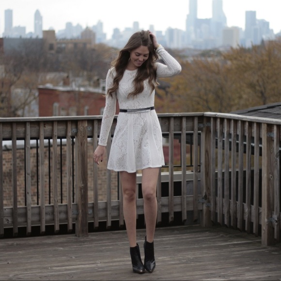 BCBGMaxAzria Dresses & Skirts - BCBG Max Azria long sleeve white lace dress
